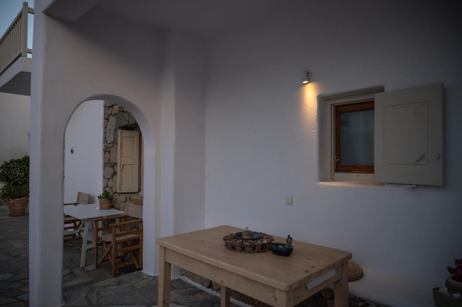 Twins Apartments By Mina Ornos  Buitenkant foto